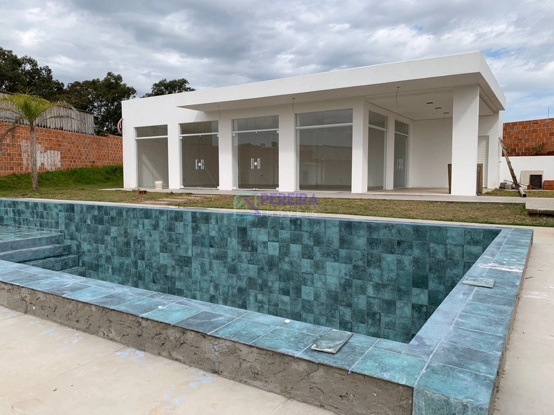Terreno no Condomínio Park Club.: 1ª foto da galeria de imagens do imóvel