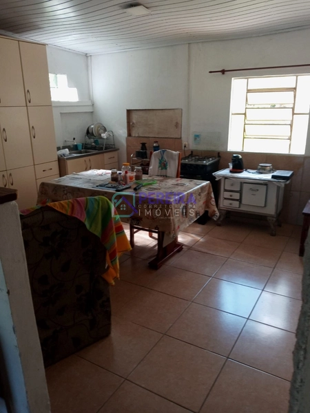 Duas casas com terreno de 720 m2.: 5ª foto da galeria de imagens do imóvel