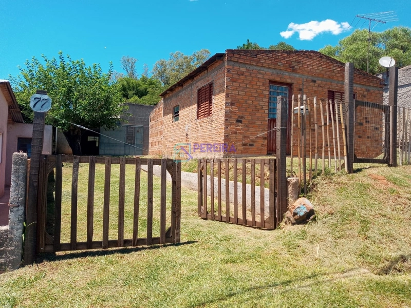 Duas casas com terreno de 720 m2.: 8ª foto da galeria de imagens do imóvel