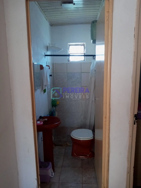 Duas casas com terreno de 720 m2.: 12ª foto da galeria de imagens do imóvel