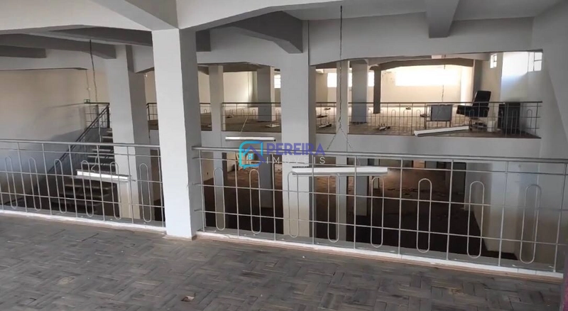 Prédio Comercial no centro: 4ª foto da galeria de imagens do imóvel