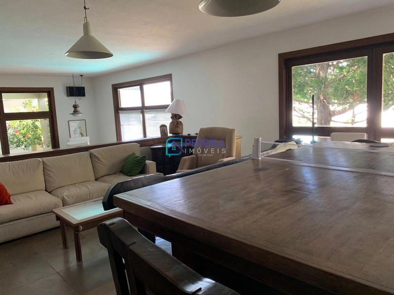 Casa com 05 dormitórios em localização privilegeada: 31ª foto da galeria de imagens do imóvel