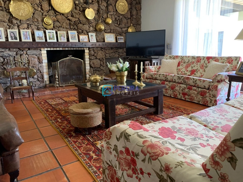Casa com 05 dormitórios em localização privilegeada: 18ª foto da galeria de imagens do imóvel