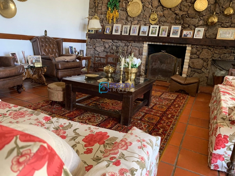 Casa com 05 dormitórios em localização privilegeada: 23ª foto da galeria de imagens do imóvel
