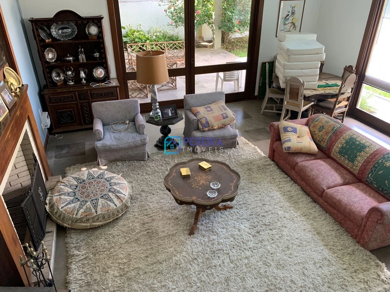Casa com 05 dormitórios em localização privilegeada: 25ª foto da galeria de imagens do imóvel