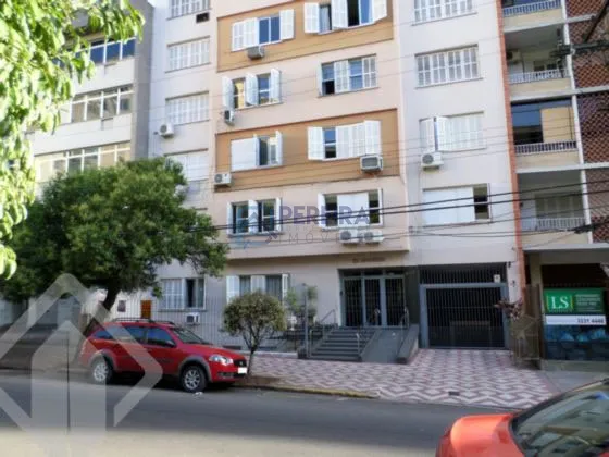 Apartamento no centro histórico de Porto Alegre: 2ª foto da galeria de imagens do imóvel