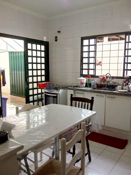 Casa de 4 dormitórios no Jardim Nova Santa Paula em São Carlos/SP: 6ª foto da galeria de imagens do imóvel