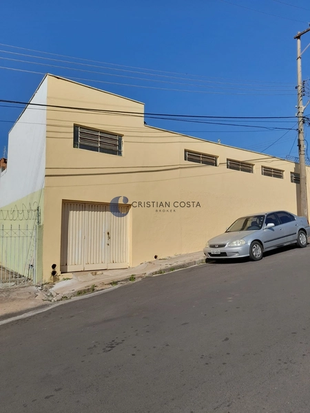 Casa de 3 dormitórios no Núcleo Res. Silvio Vilari em São Carlos/SP: 1ª foto da galeria de imagens do imóvel