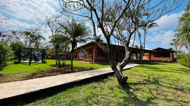 Casa de veraneio no cond. Vila Pinhal do Broa em Tirapina/SP: 6ª foto da galeria de imagens do imóvel