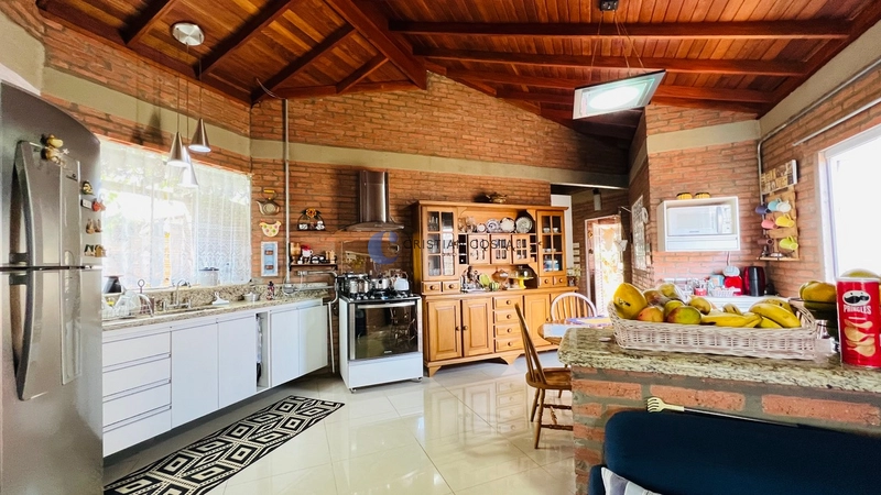 Casa de 4 dormitórios no Jardim Embaré em São Carlos/SP: 5ª foto da galeria de imagens do imóvel