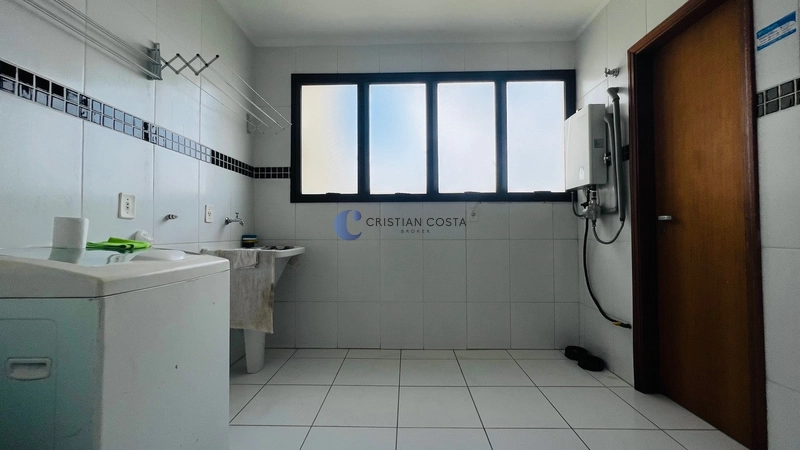 Cobertura de 3 suítes e piscina no centro de São Carlos/SP: 19ª foto da galeria de imagens do imóvel
