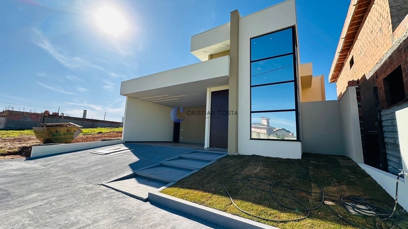 Casa de 3 dorm. e pisc. no cond. Monte das Araucárias em São Carlos/SP: 3ª foto da galeria de imagens do imóvel