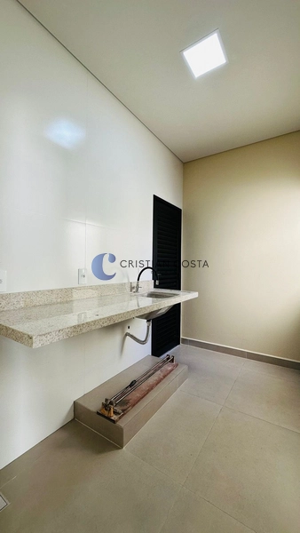 Casa de 3 dorm. e pisc. no cond. Monte das Araucárias em São Carlos/SP: 9ª foto da galeria de imagens do imóvel