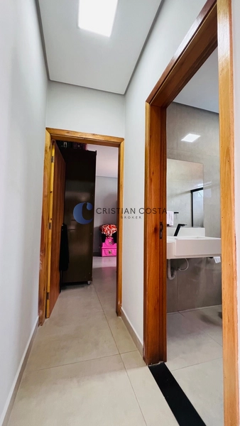 Casa de 3 dormitórios e piscina no Planalto Paraíso em São Carlos/SP: 28ª foto da galeria de imagens do imóvel