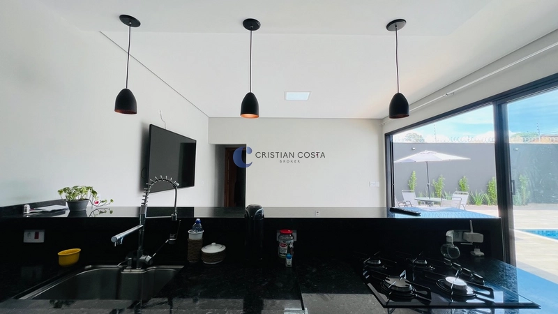 Casa de 3 dormitórios e piscina no Planalto Paraíso em São Carlos/SP: 27ª foto da galeria de imagens do imóvel