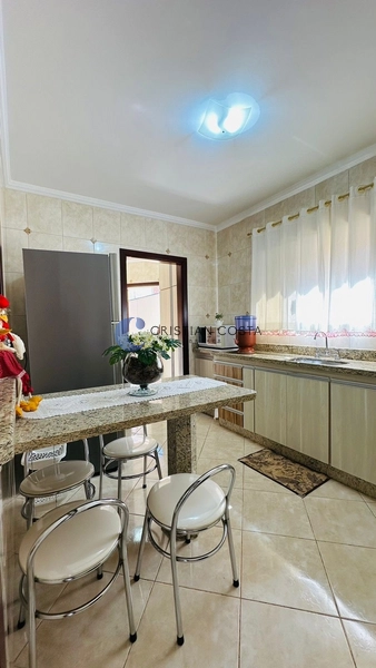 Casa de 4 dormitórios no Planalto Paraíso em São Carlos/SP: 9ª foto da galeria de imagens do imóvel