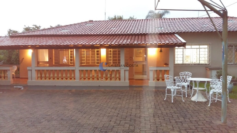 Chácara formada de 5.000 m² no Varjão em São Carlos/SP: 1ª foto da galeria de imagens do imóvel