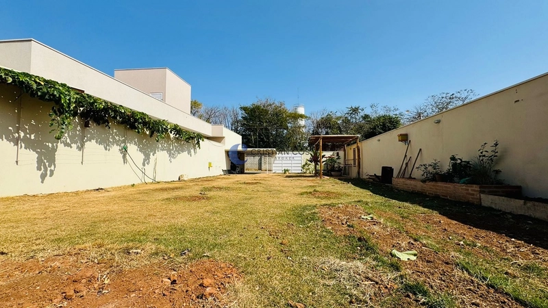 Terreno de 250 m² no condomínio Faixa azul em São Carlos/SP: 1ª foto da galeria de imagens do imóvel