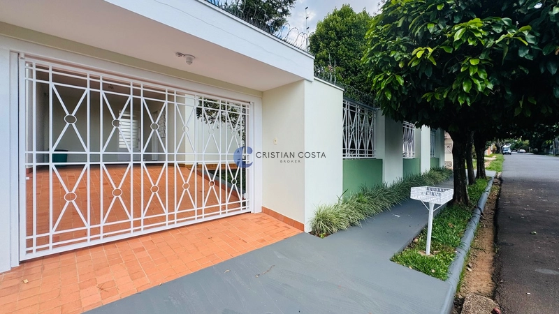 Casa de 5 dormitórios no Parque Santa Mônica em São Carlos/SP.: 1ª foto da galeria de imagens do imóvel