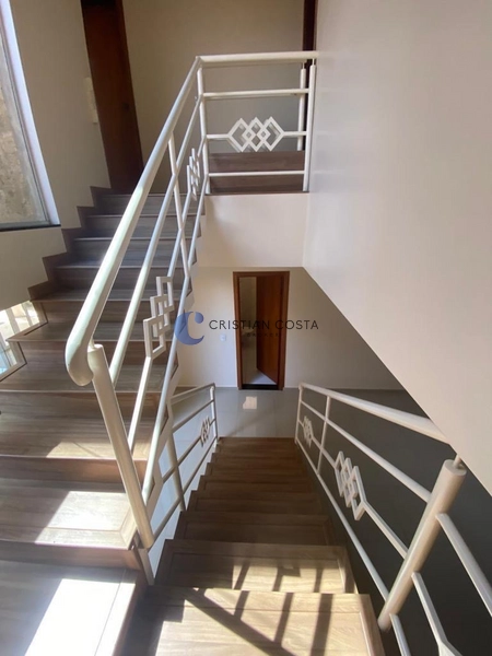 Sobrado de 3 dormitórios no Jardim Embaré em São Carlos/SP.: 27ª foto da galeria de imagens do imóvel