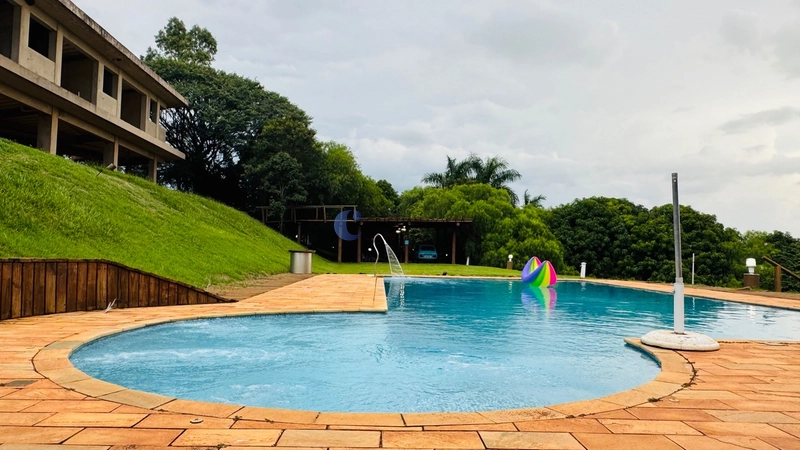 Chácara formada de 5.300m² no Condomínio Pq. Itaipú em São Carlos/SP.: 4ª foto da galeria de imagens do imóvel