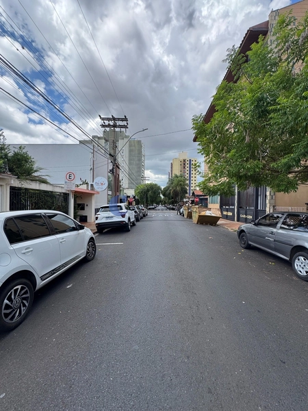 Terreno comercial e residencial de 402m² no Centro de São Carlos/SP.: 3ª foto da galeria de imagens do imóvel