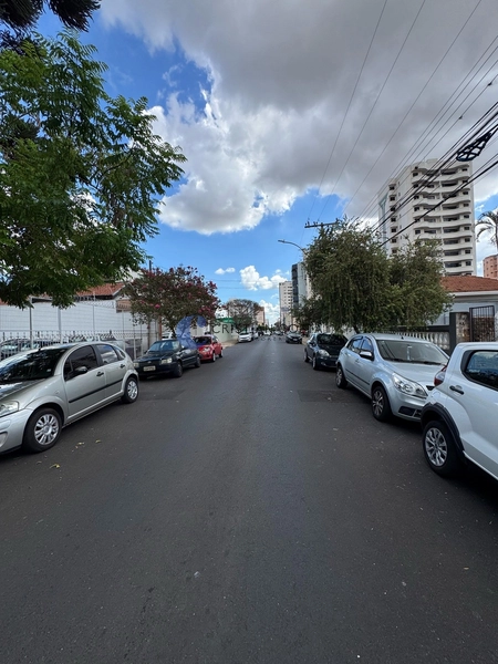 Terreno comercial e residencial de 402m² no Centro de São Carlos/SP.: 4ª foto da galeria de imagens do imóvel