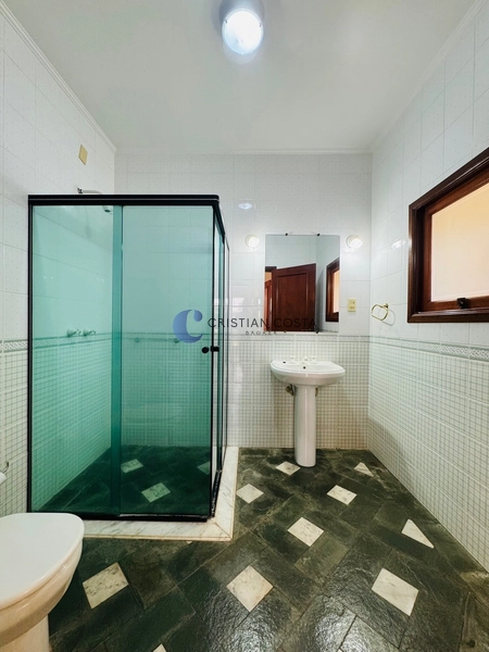 Sobrado de 4 dormitórios e piscina no Condomínio Faber I em São Carlos: 9ª foto da galeria de imagens do imóvel