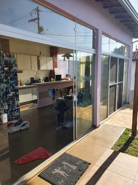 Casa de 2 suítes e piscina no Jardim Embaré em São Carlos/SP.: 2ª foto da galeria de imagens do imóvel