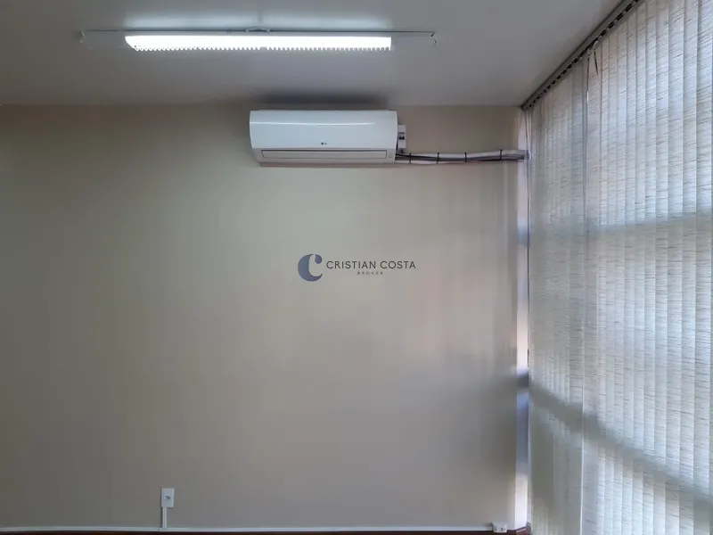SALA COMERCIAL NO EDIFÍCIO CONDE DO PINHAL NO CENTRO DE SÃO CARLOS/SP: 3ª foto da galeria de imagens do imóvel