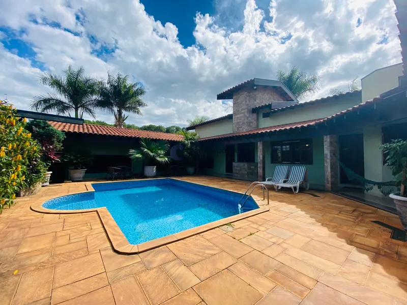 CASA DE 3 DORMITORIOS E PISCINA NA VILA CIANELLI EM ITIRAPINA/SP: 1ª foto da galeria de imagens do imóvel