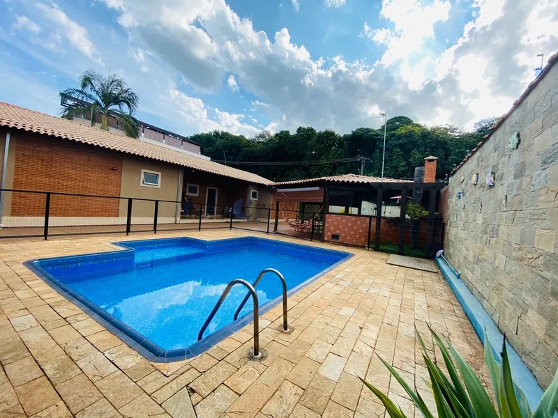 CASA DE 4 DORMITORIOS E PISCINA NO PARQUE SANTA MARTA EM SÃO CARLOS/SP: 1ª foto da galeria de imagens do imóvel