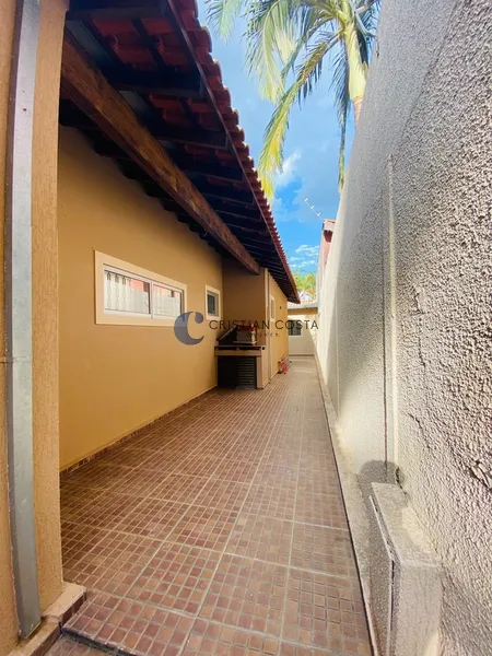 CASA DE 4 DORMITORIOS E PISCINA NO PARQUE SANTA MARTA EM SÃO CARLOS/SP: 6ª foto da galeria de imagens do imóvel