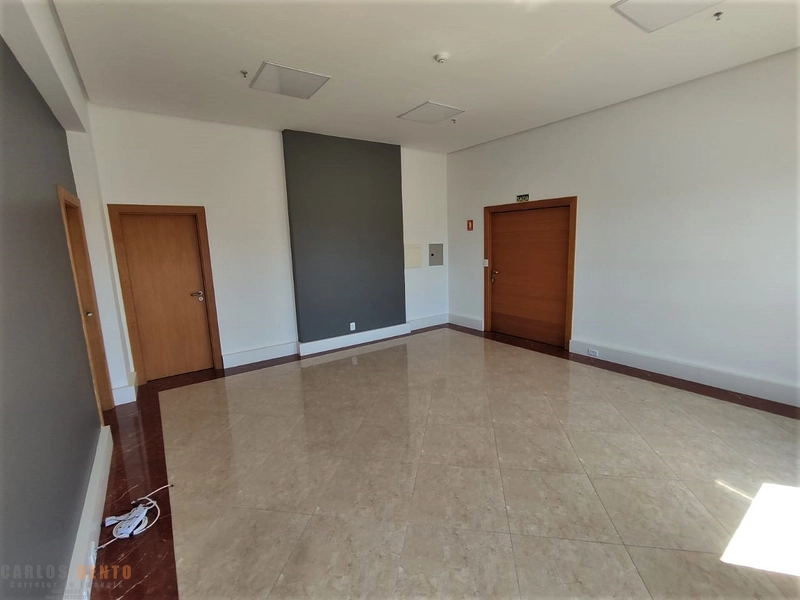 SALA COMERCIAL 130M² EM CAMPO BOM: 3ª foto da galeria de imagens do imóvel