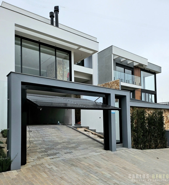 CASA DE ALTO PADRÃO COM 3 SUÍTES À VENDA - COLINA DO SOL: 6ª foto da galeria de imagens do imóvel