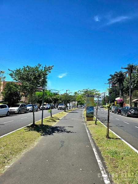 UM LOTE DE TERRENO COM 3.213,24 M²: 3ª foto da galeria de imagens do imóvel