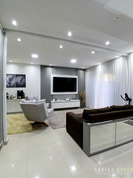 CASA TÉRREA COM 04 DORMITÓRIO: 2ª foto da galeria de imagens do imóvel