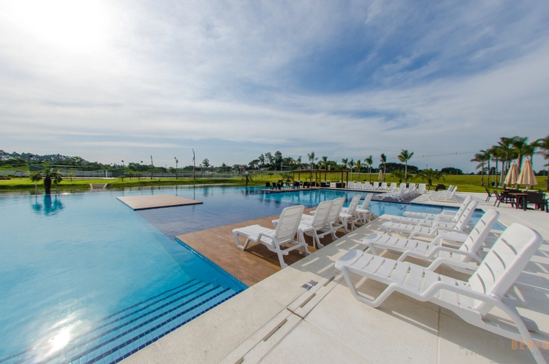 LOTES DE TERRENOS EM CONDOMÍNIO FECHADO