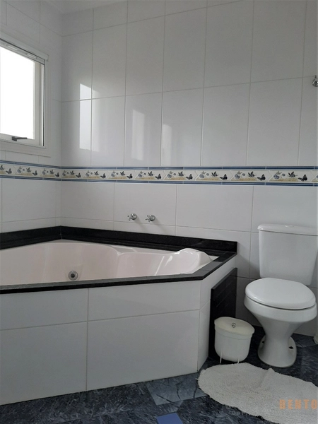 CASA COM 04 DORMITÓRIOS SENDO 02 SUÍTES - POA: 25ª foto da galeria de imagens do imóvel