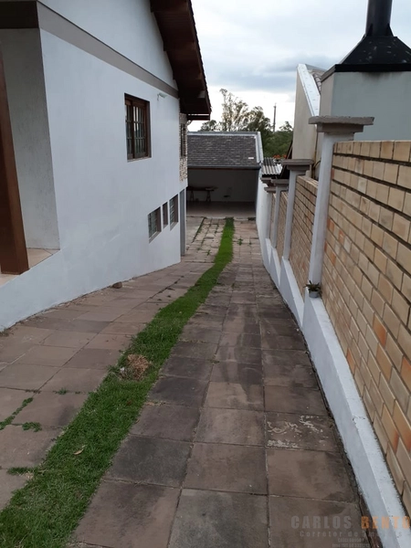 CASA 02 DORMITÓRIOS - COM PISCINA: 2ª foto da galeria de imagens do imóvel