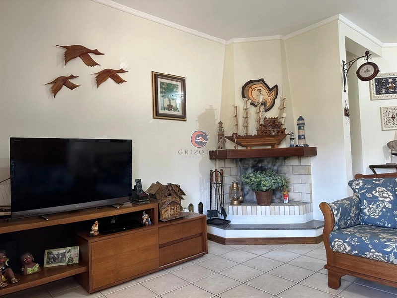 : 2ª foto da galeria de imagens do imóvel