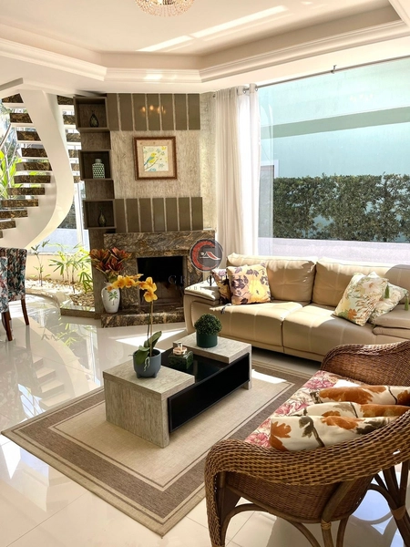 SOBRADO COM 4 SUÍTES NO CONDOMINIO CONDADO DE CAPÃO: 7ª foto da galeria de imagens do imóvel