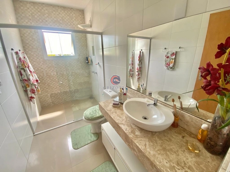 CAS EM CONDOMINIO DUBAI: 2ª foto da galeria de imagens do imóvel