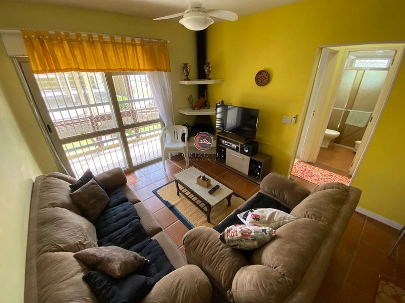 APARTAMENTO TÉRREO A UMA QUADRA DO MAR: 6ª foto da galeria de imagens do imóvel