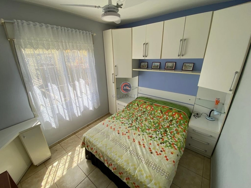 APARTAMENTO TÉRREO A UMA QUADRA DO MAR: 4ª foto da galeria de imagens do imóvel