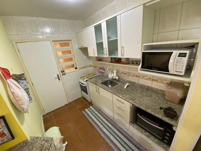 APARTAMENTO TÉRREO A UMA QUADRA DO MAR: 13ª foto da galeria de imagens do imóvel
