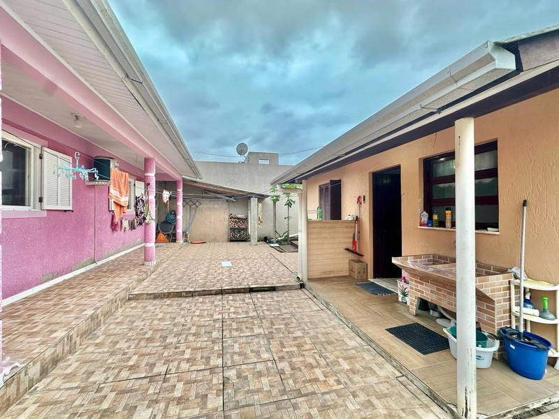 CASA COM ANEXO! PISCINA E DECK!TERRENO COM 325MTS² A 3 QUADRAS DO MAR: 6ª foto da galeria de imagens do imóvel