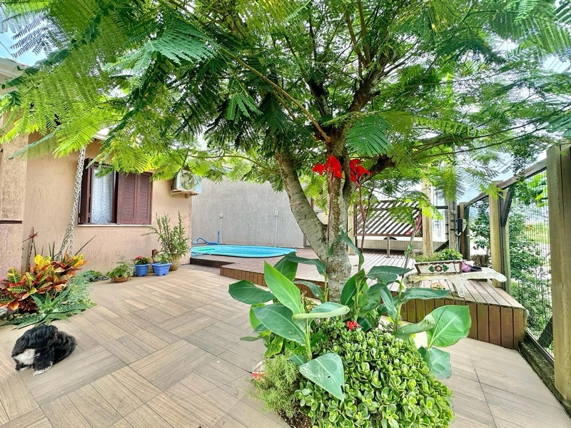 CASA COM ANEXO! PISCINA E DECK!TERRENO COM 325MTS² A 3 QUADRAS DO MAR: 15ª foto da galeria de imagens do imóvel