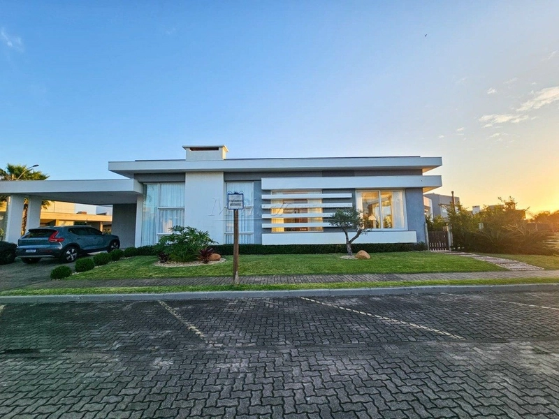 Casa térrea 04 suítes Condomínio Sea Coast em Xangri-lá: 2ª foto da galeria de imagens do imóvel