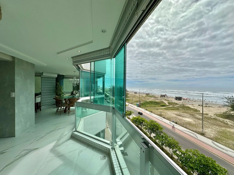 APARTAMENTO 4 DORMITÓRIOS PARA VENDA, CENTRO EM CAPÃO DA CANOA.